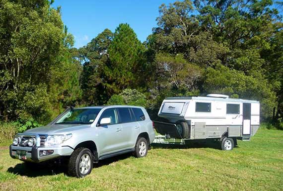 camper trailer/hybrid hitched to 4WD