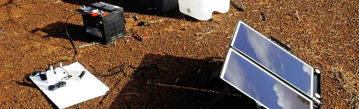 Solar-Panel-Battery-Pack-Ground