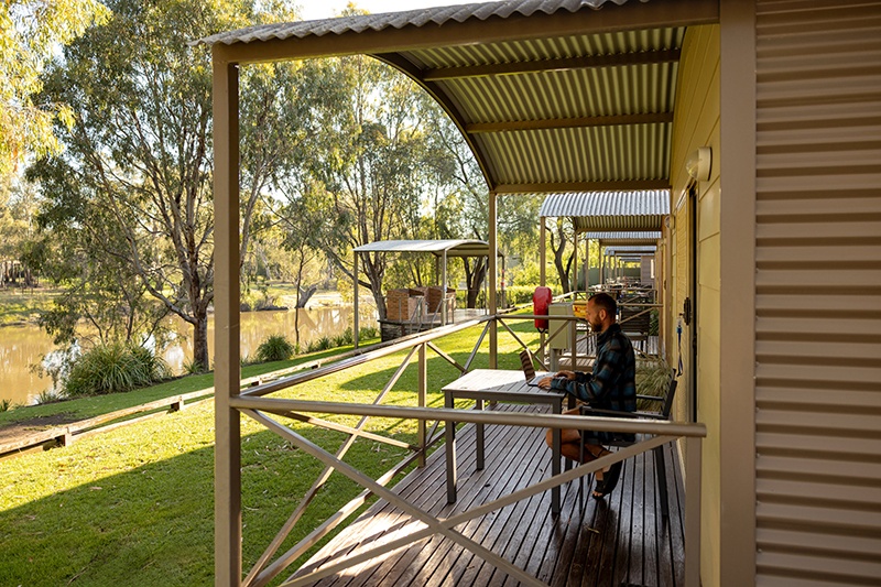 BIG4 Deniliquin Holiday Park Cabin